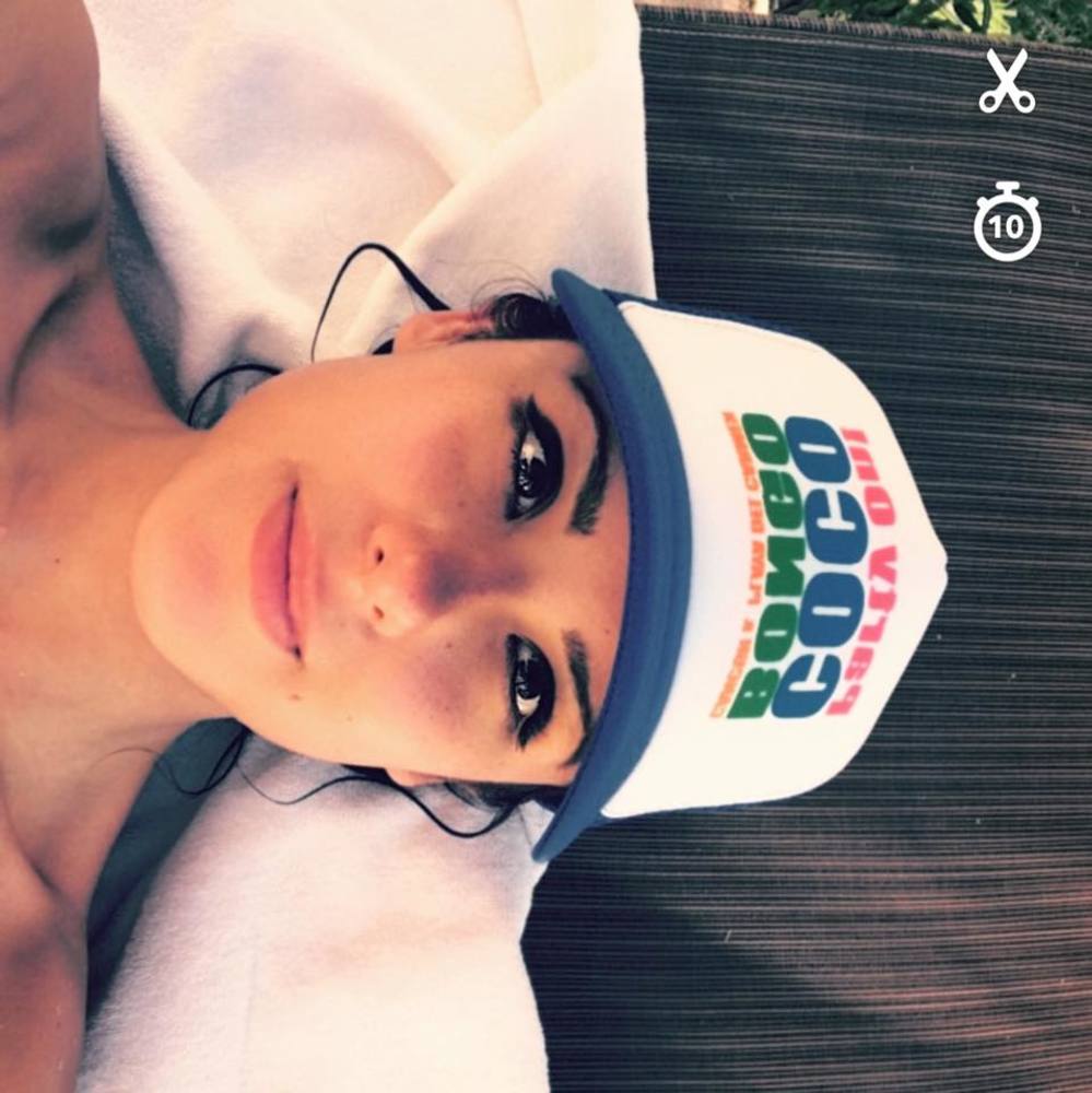 Meet your Posher, Caro